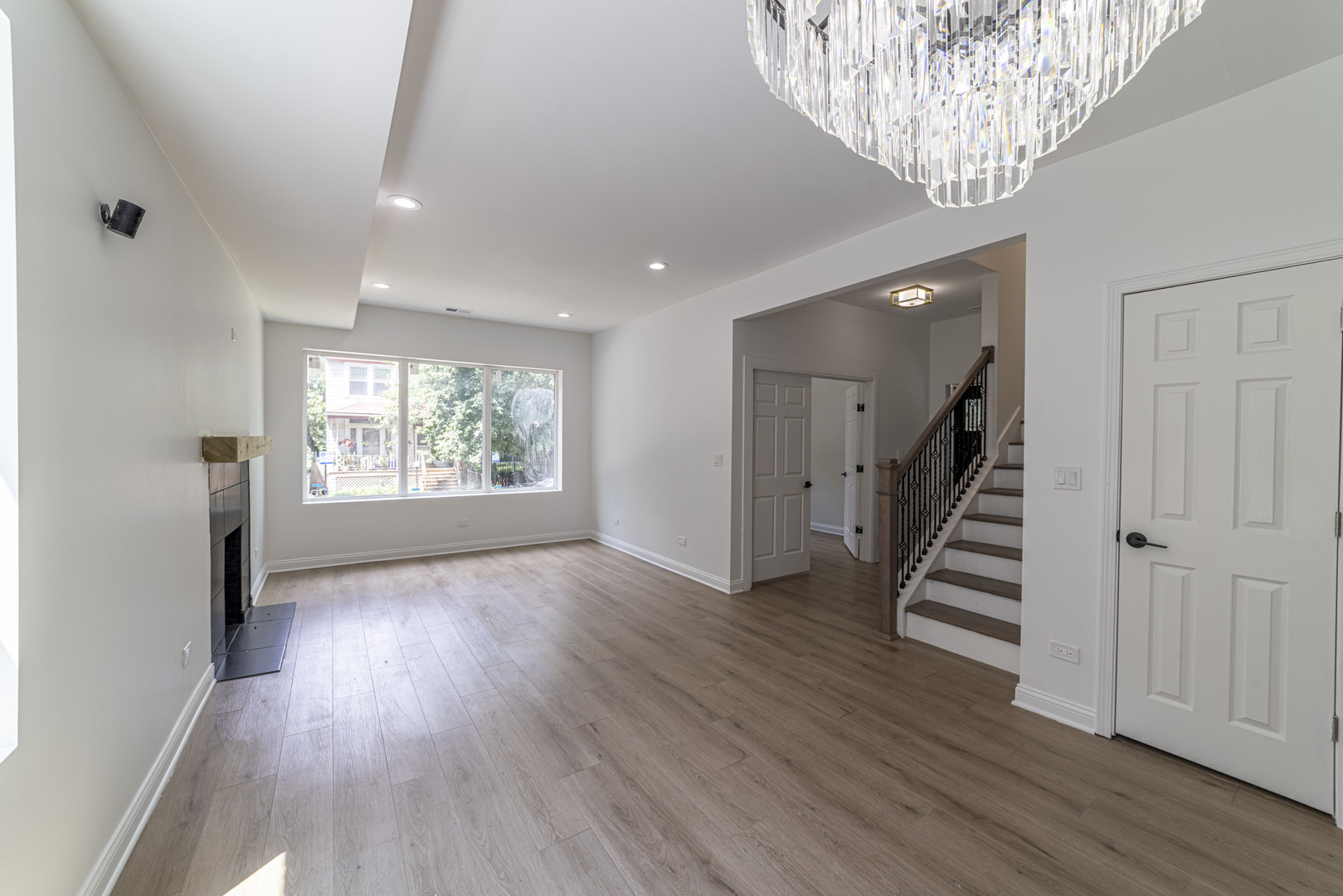 6911 S Kimbark Avenue #1, Chicago, IL