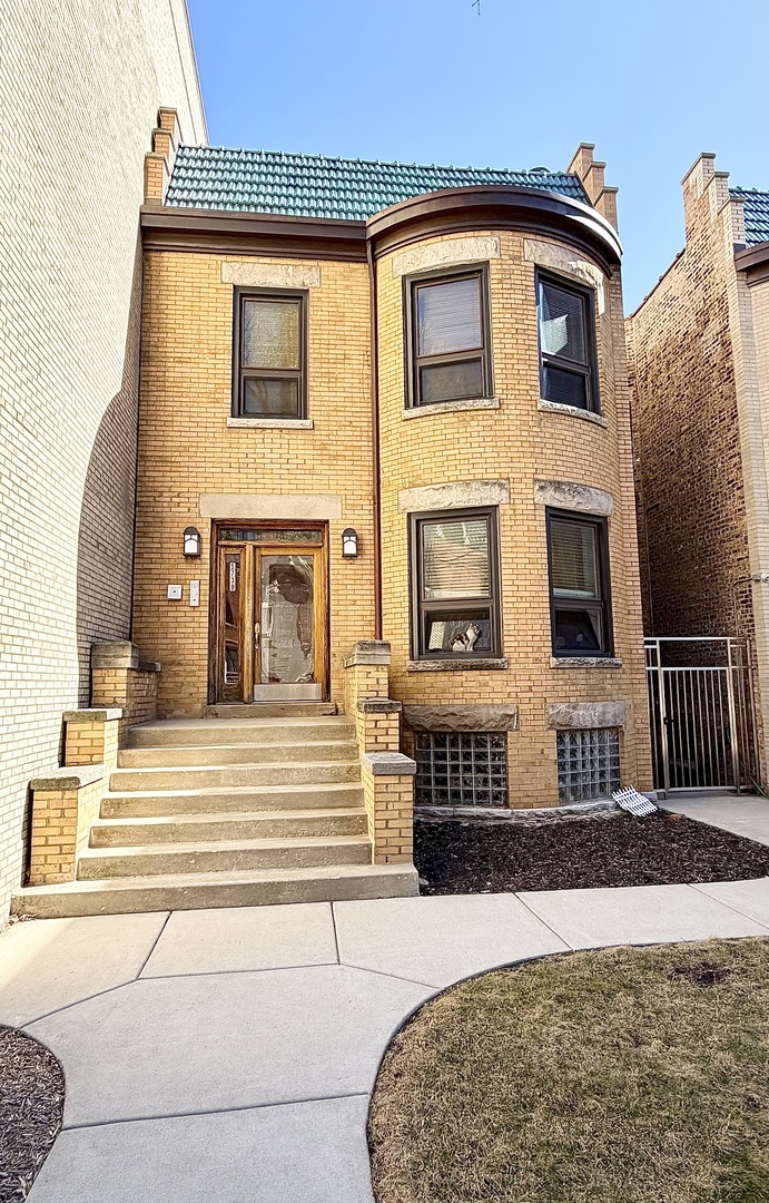 5739 N Winthrop Avenue #1, Chicago, IL