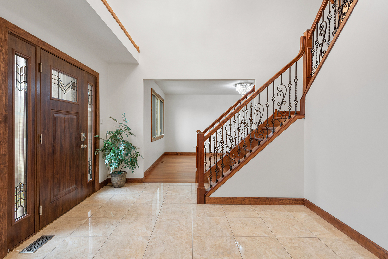 8941 Golden Oak Court, Hickory Hills, IL