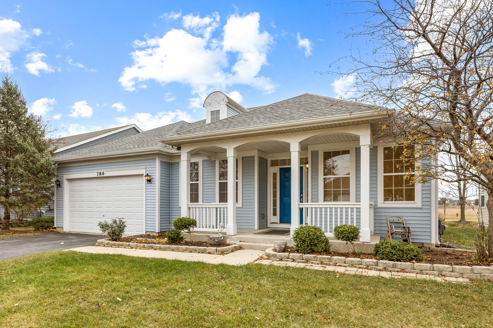 786 Bohannon Circle, Oswego, IL