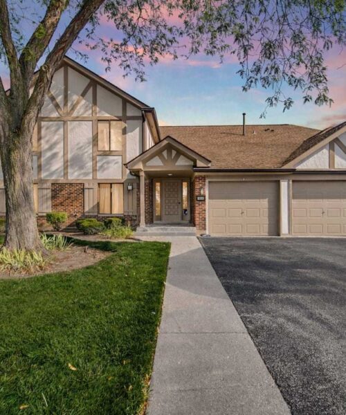 920 Surrey Drive #2B, Schaumburg, IL