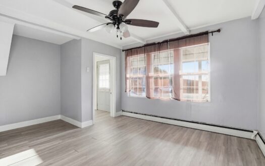 10046 S Commercial Avenue, Chicago, IL