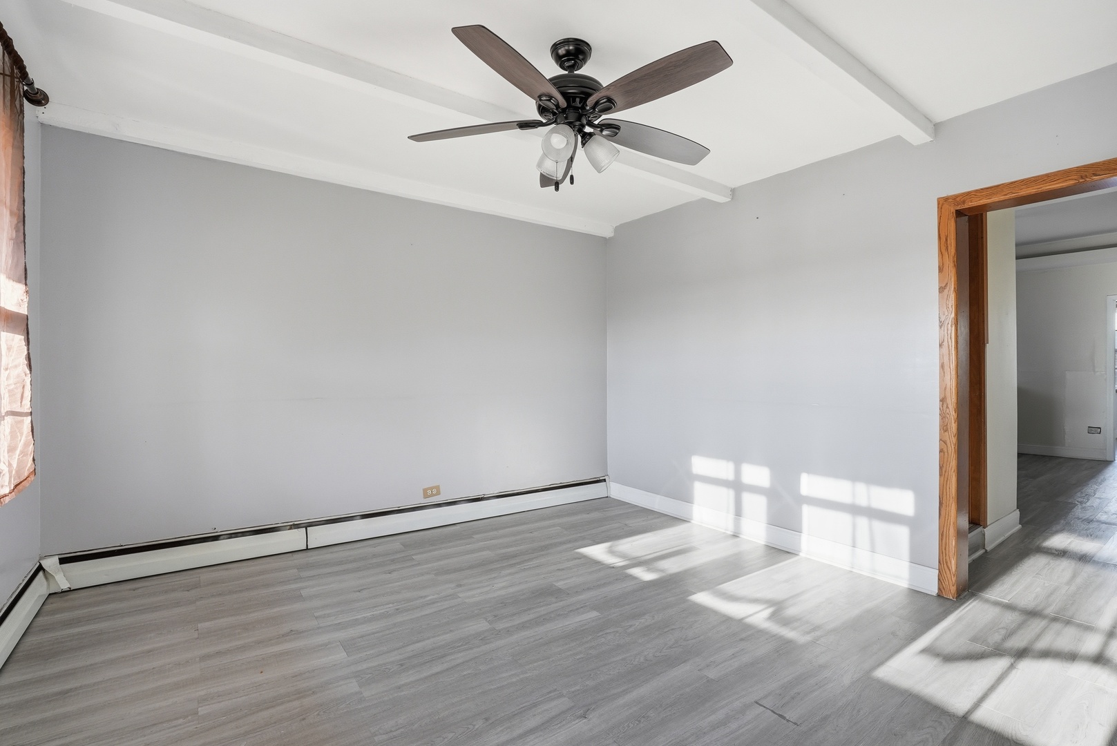 10046 S Commercial Avenue, Chicago, IL