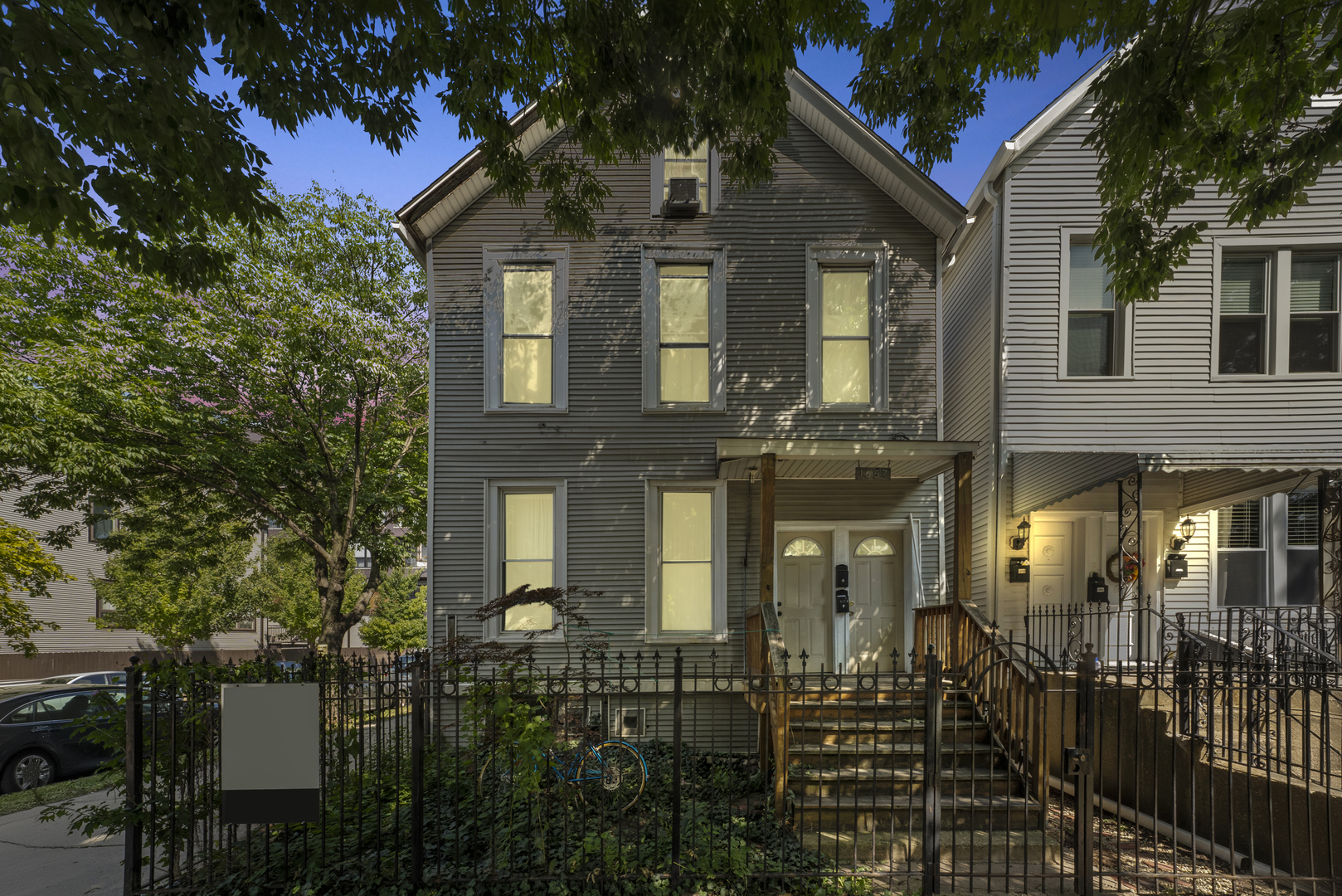 1657 N Artesian Avenue, Chicago, IL