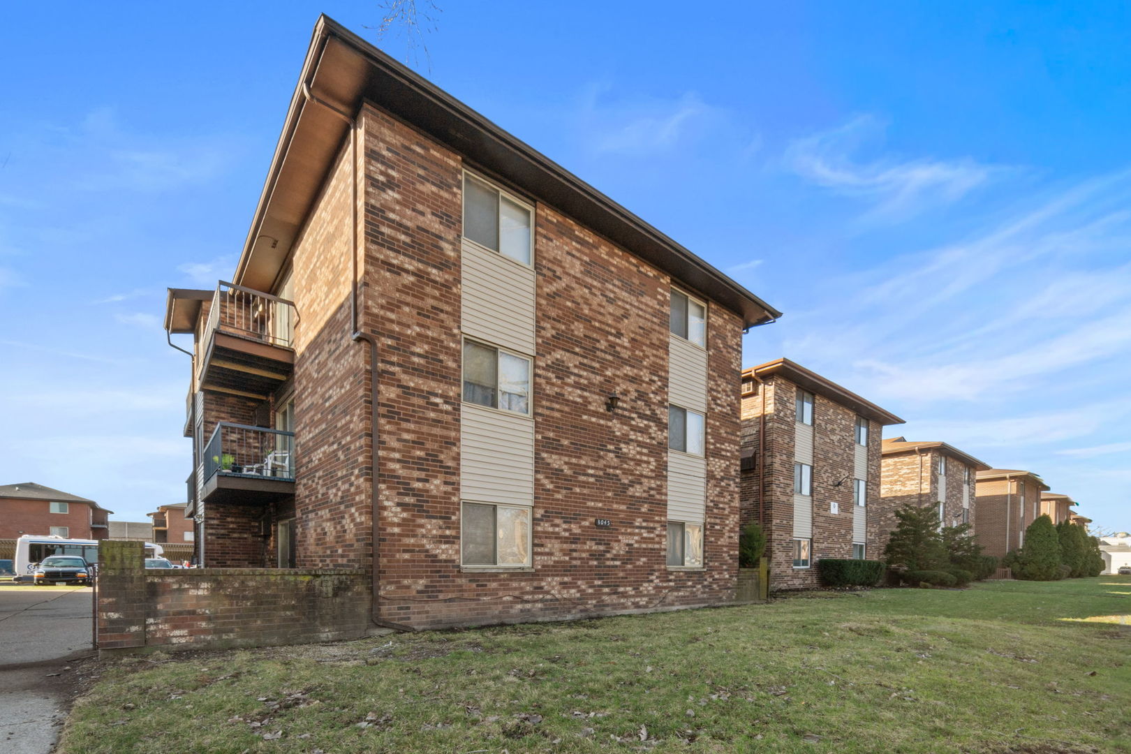 3069 BERNICE Road, Lansing, IL