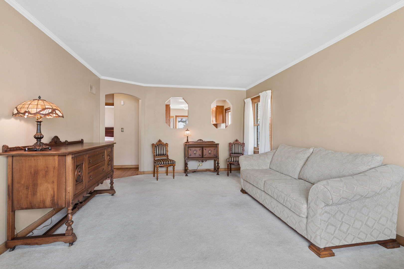 6311 N Tripp Avenue, Chicago, IL