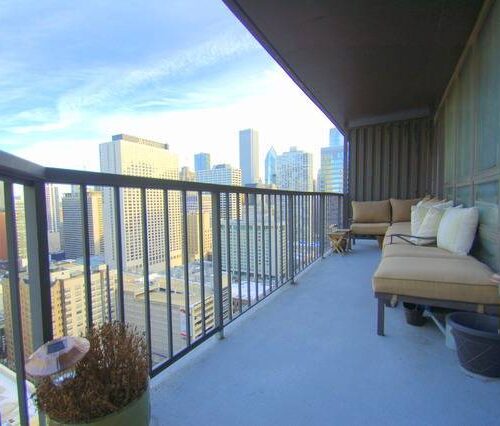 10 E Ontario Street #2101, Chicago, IL