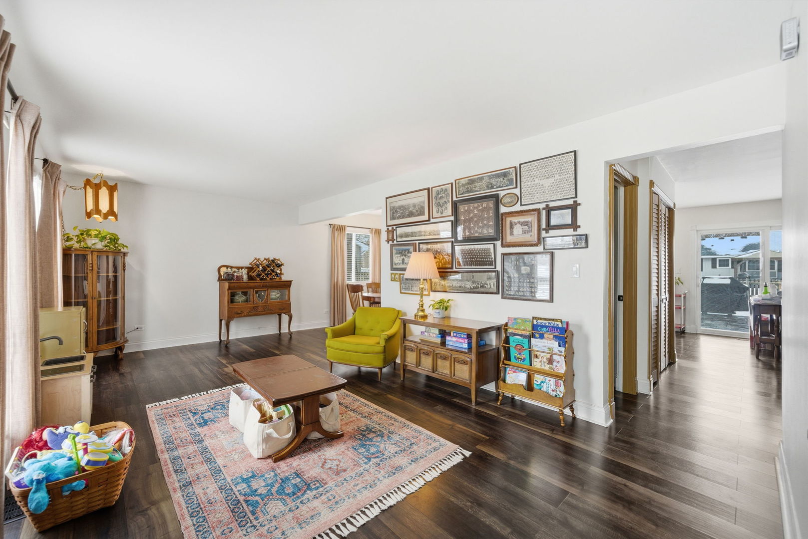 30W240 Leominster Court, Warrenville, IL