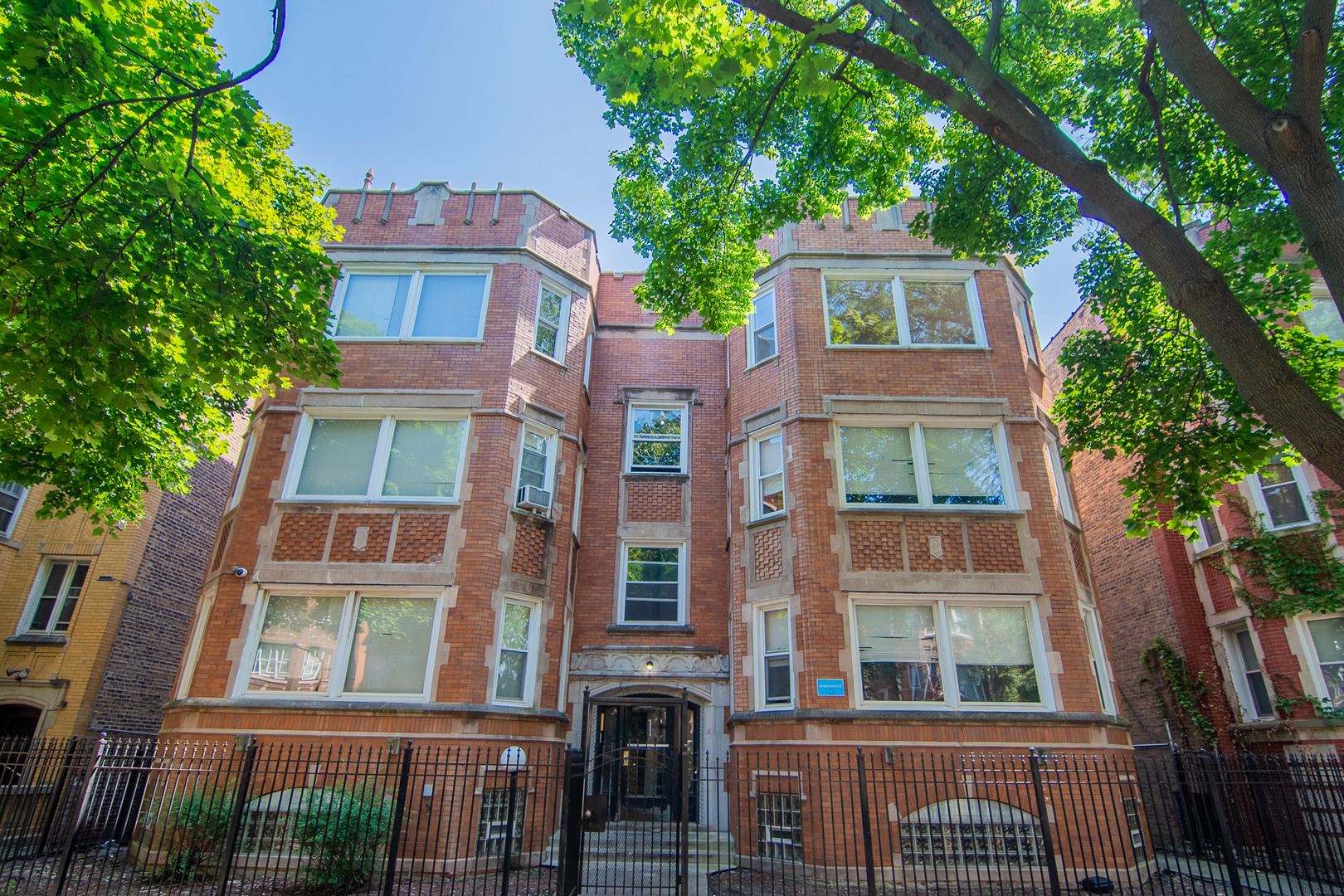 7839 S Kingston Avenue #3, Chicago, IL