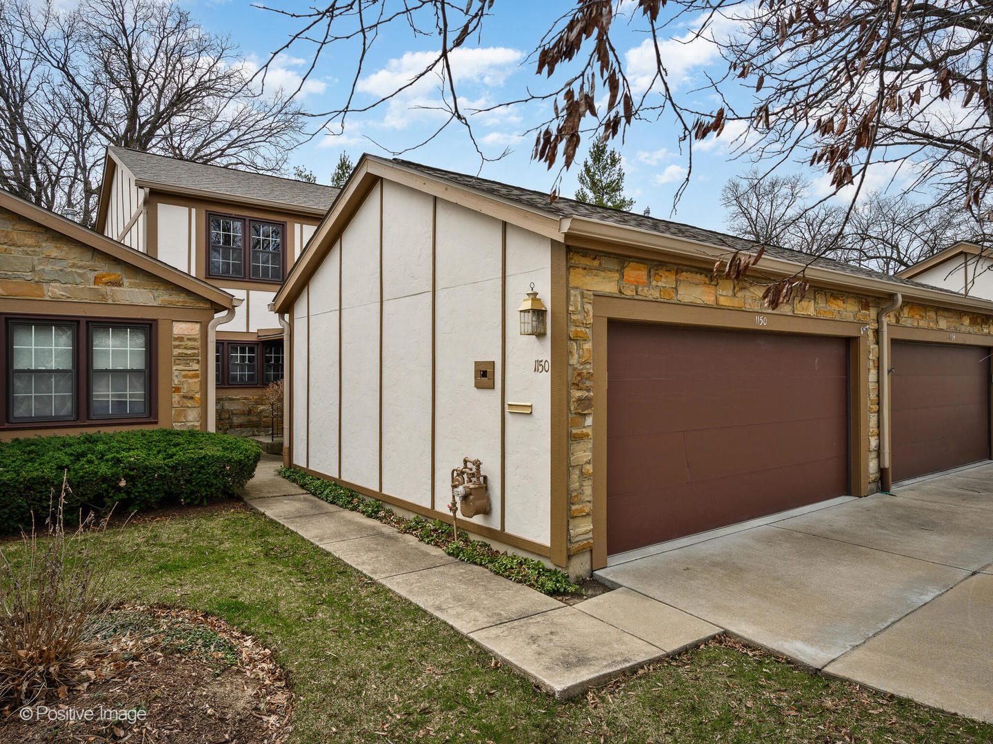 1150 Oakview Drive, Wheaton, IL