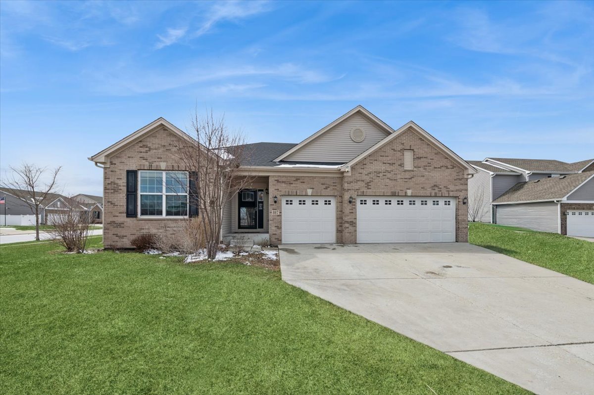 807 Back Bay Court, Minooka, IL