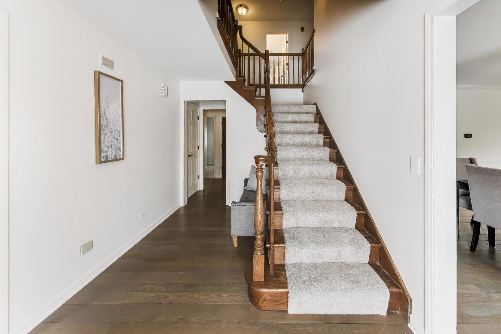 6240 Sleepy Hollow Lane, Lisle, IL