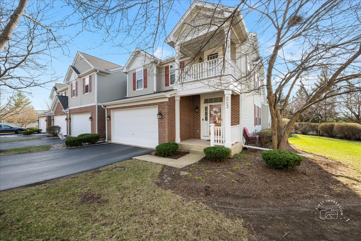 263 Lillian Court, Geneva, IL