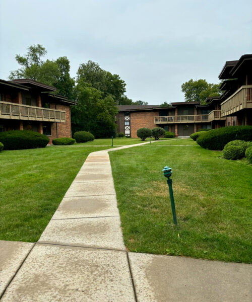 485 Duane Terrace #B4, Glen Ellyn, IL