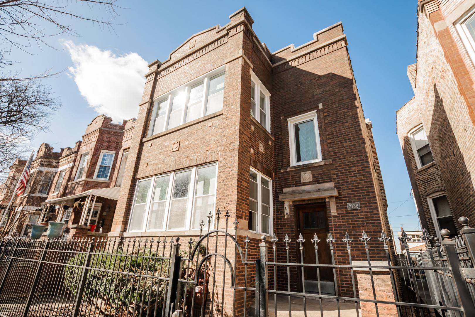 2136 N Avers Avenue #2, Chicago, IL