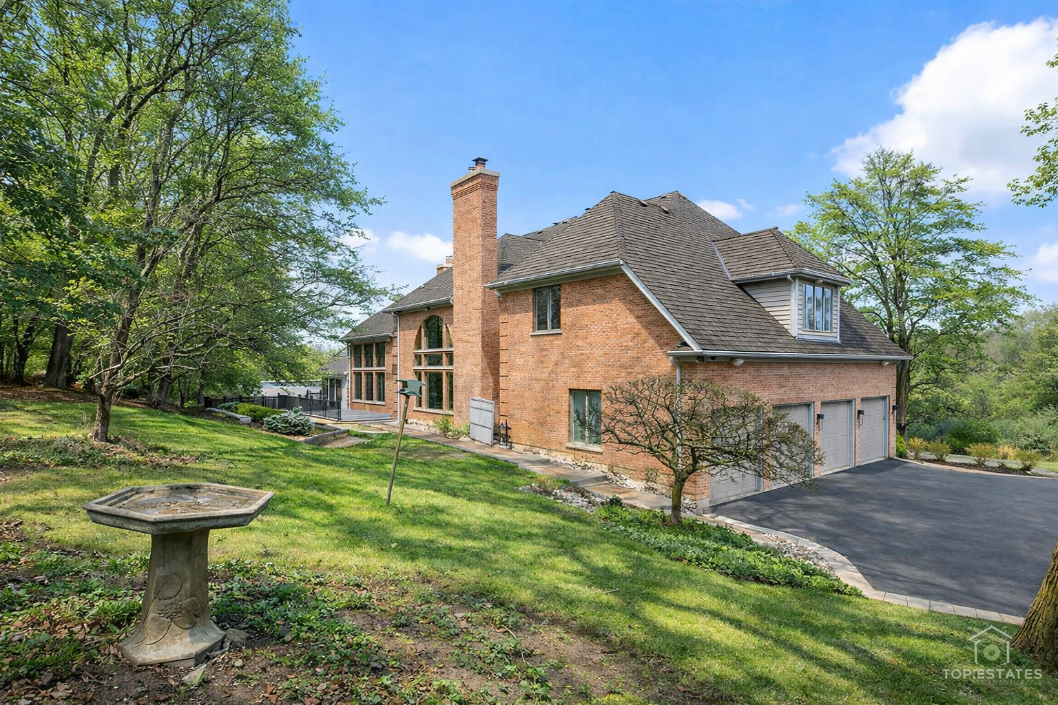 25676 N Canyon Creek Court, Barrington, IL