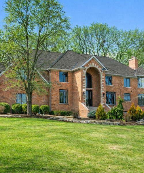 25676 N Canyon Creek Court, Barrington, IL