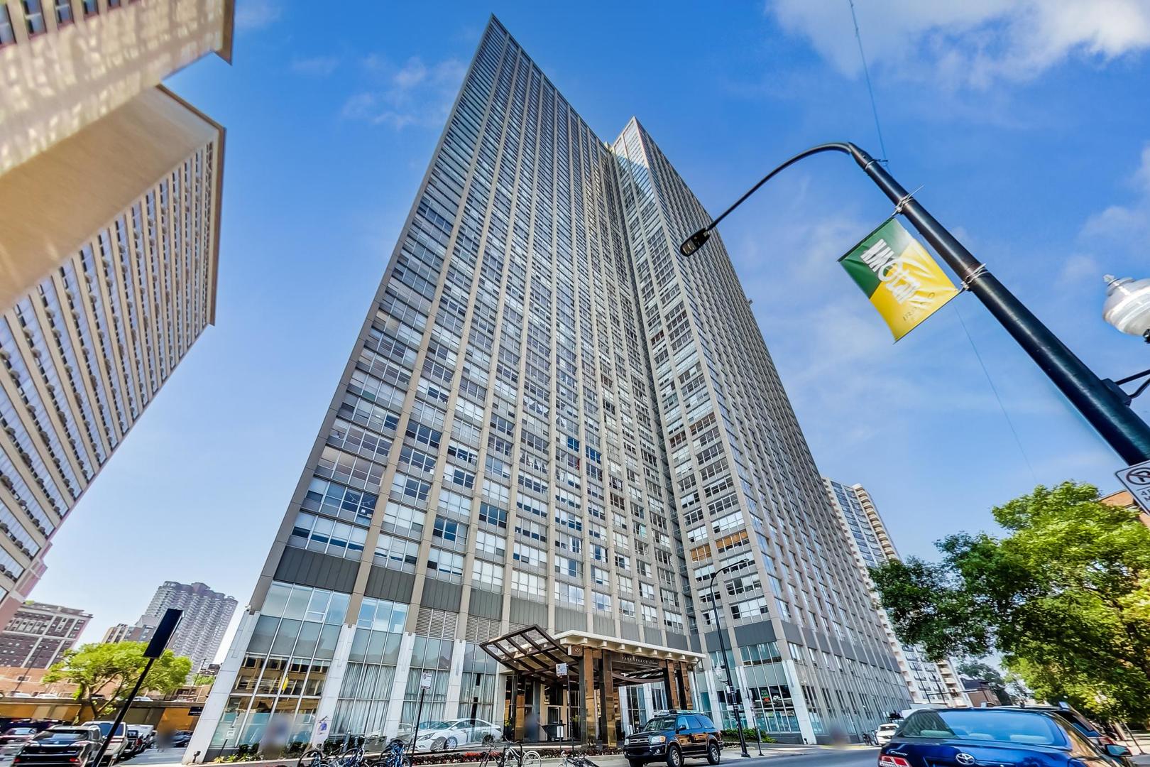 655 W Irving Park Road #2406, Chicago, IL