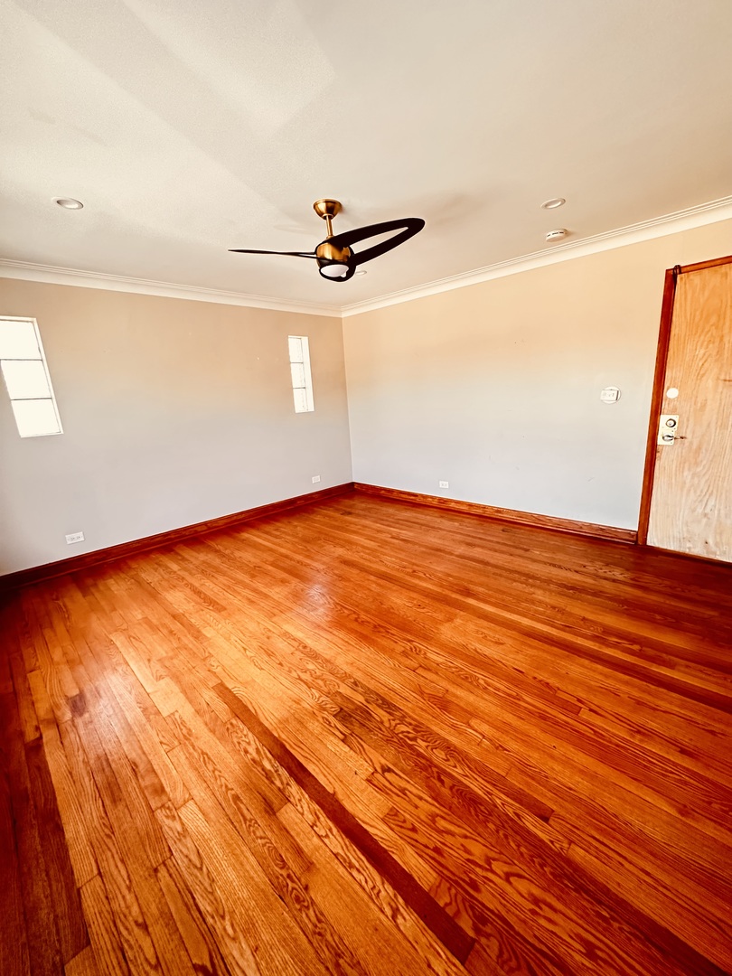 2823 W 71st Street, Chicago, IL