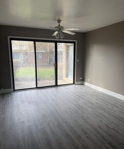 292 Middlebury Court #D1, Schaumburg, IL