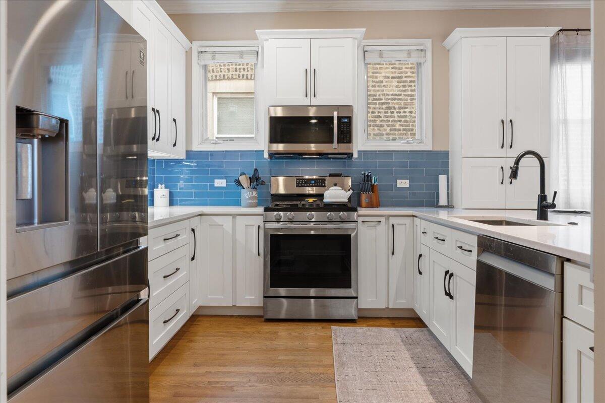 1237 W Farwell Avenue #2E, Chicago, IL