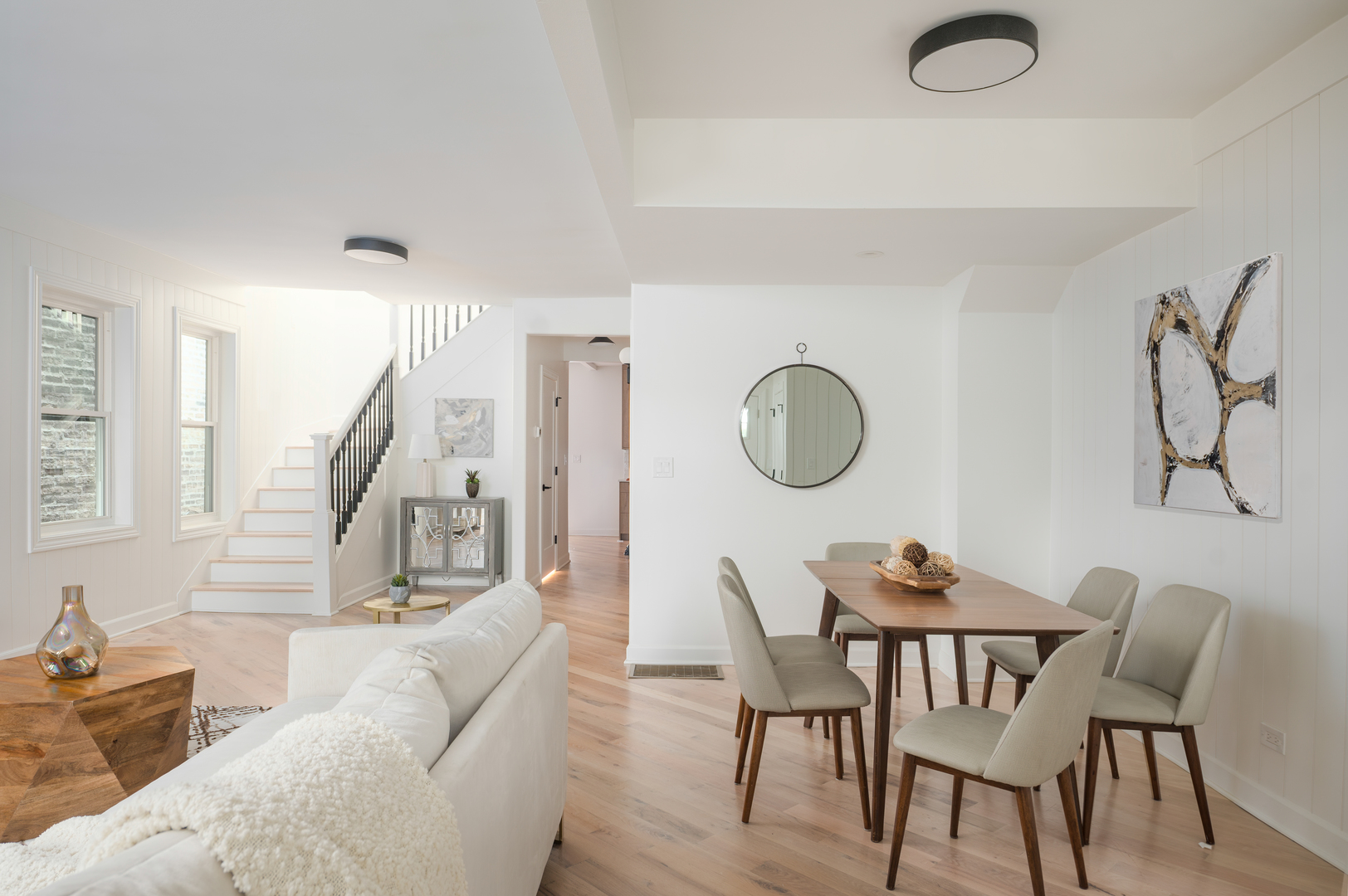 2854 N Francisco Avenue, Chicago, IL