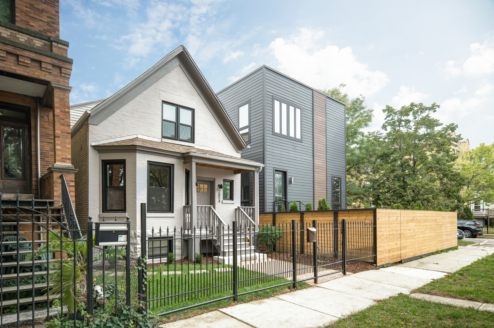2854 N Francisco Avenue, Chicago, IL