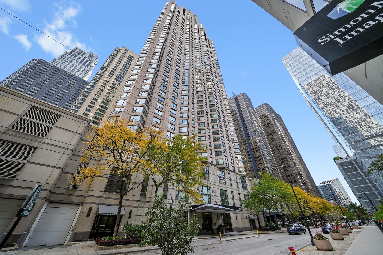 401 E ONTARIO Street #1304, Chicago, IL