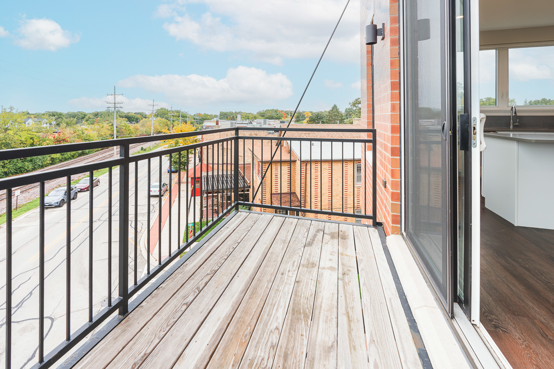 440 Green Bay Road #605, Highwood, IL