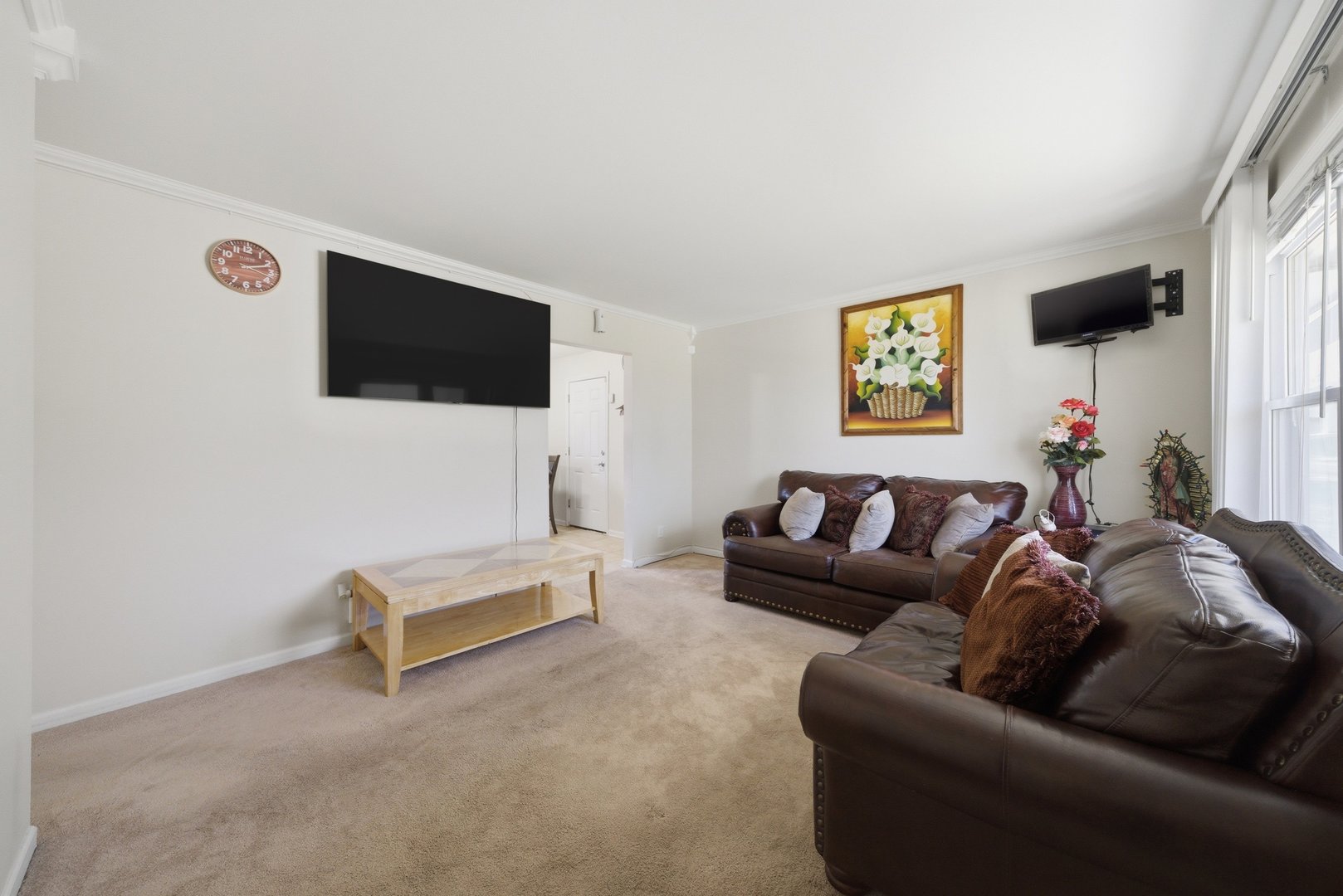 175 Creekside Drive, Bolingbrook, IL