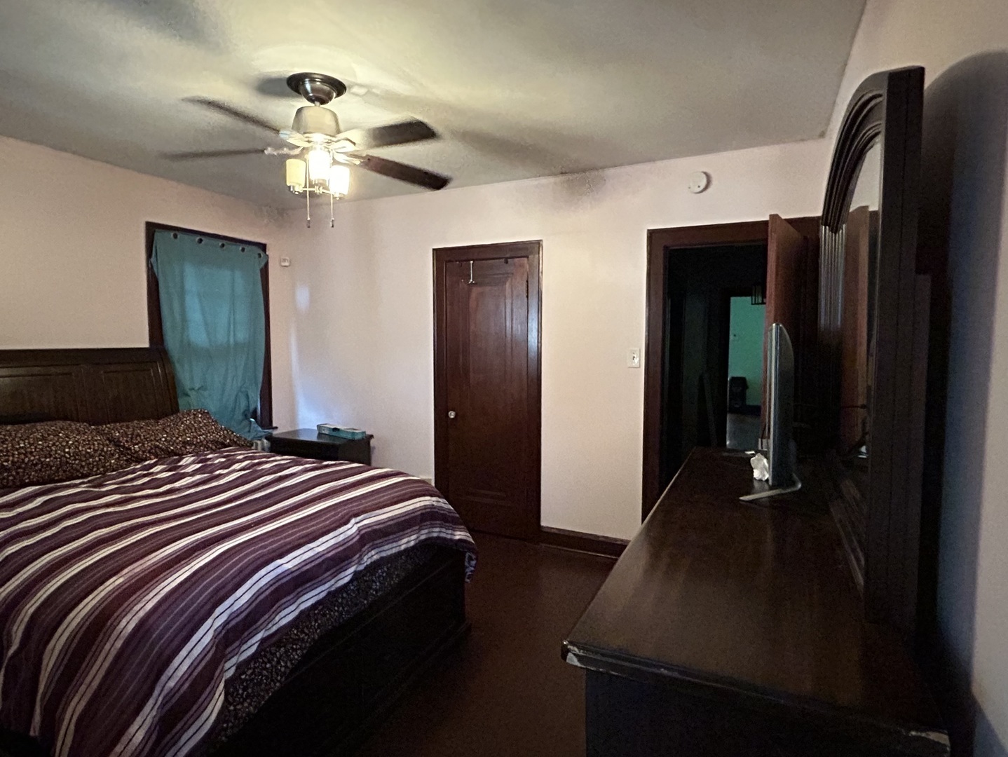 13845 S Wabash Avenue, Riverdale, IL