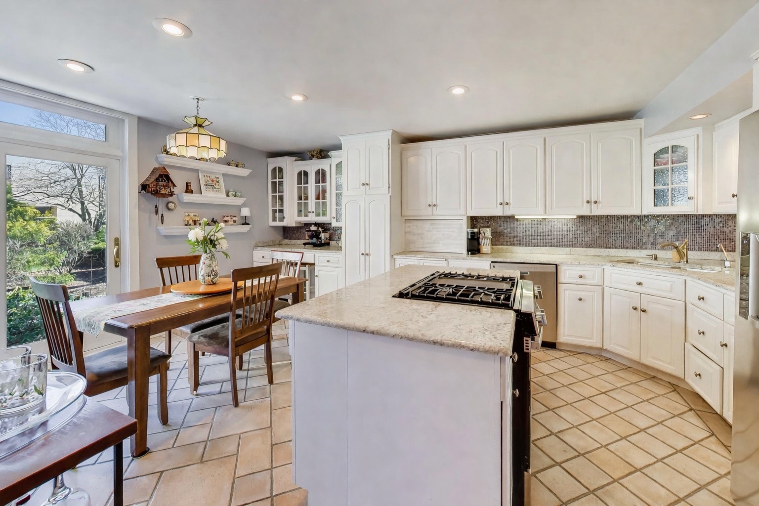 1 Maple Tree Court, Elmhurst, IL