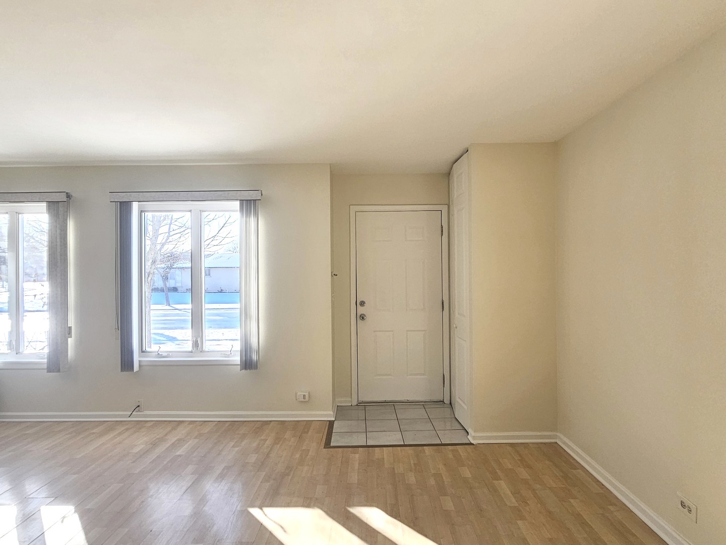 726 E Old Willow Road #104C, Prospect Heights, IL