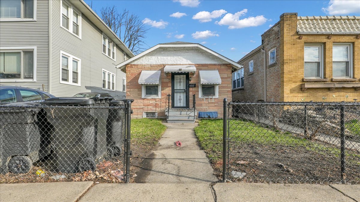 1048 W 104th Place, Chicago, IL