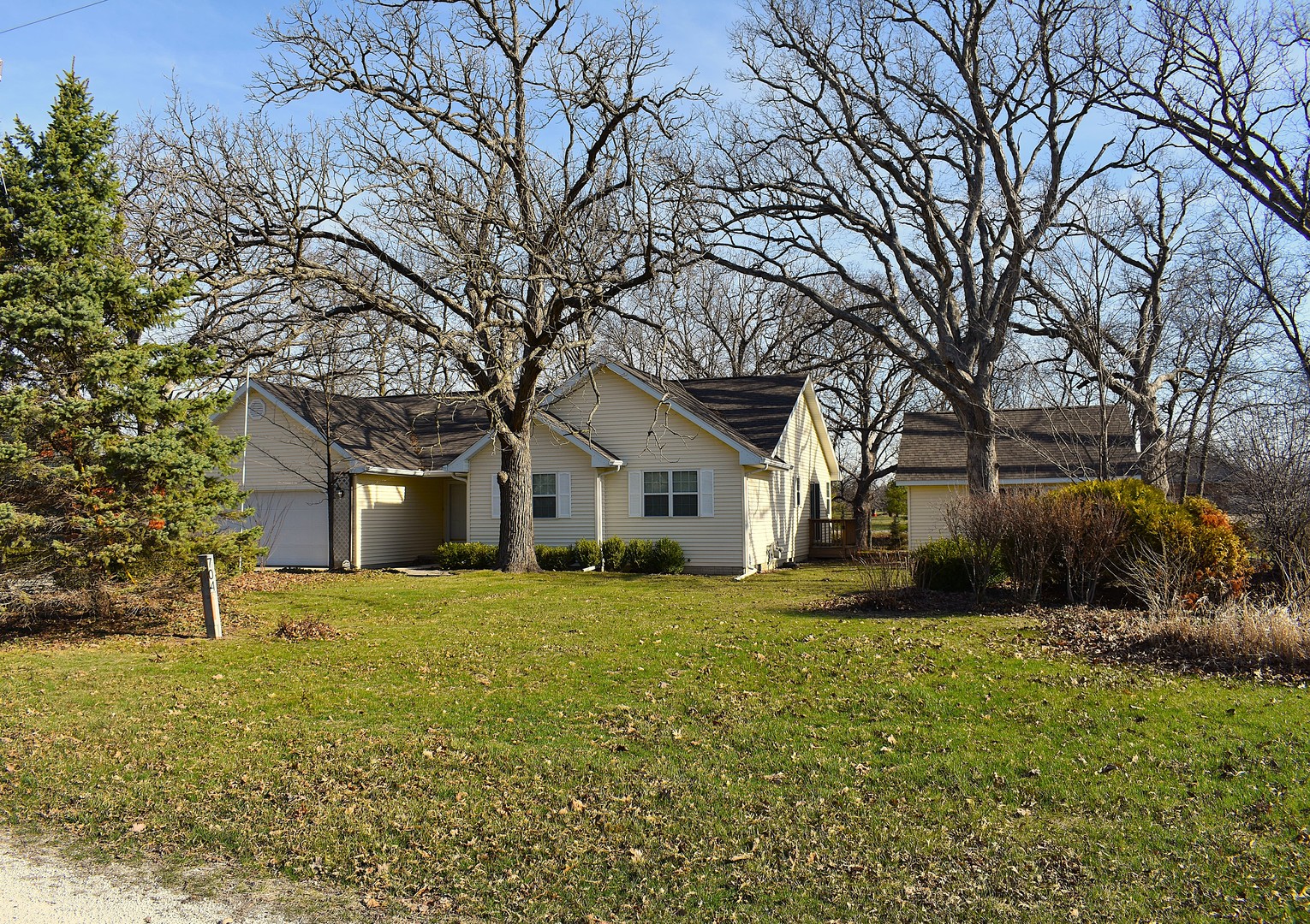 106 Chickasaw Lane, Loda, IL