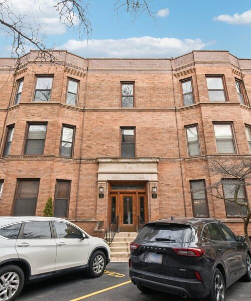 744 W California Terrace #1, Chicago, IL