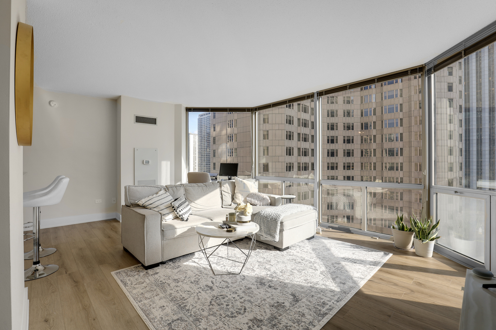 222 N Columbus Drive #1510, Chicago, IL