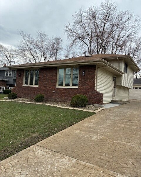 15842 Lavergne Avenue, Oak Forest, IL