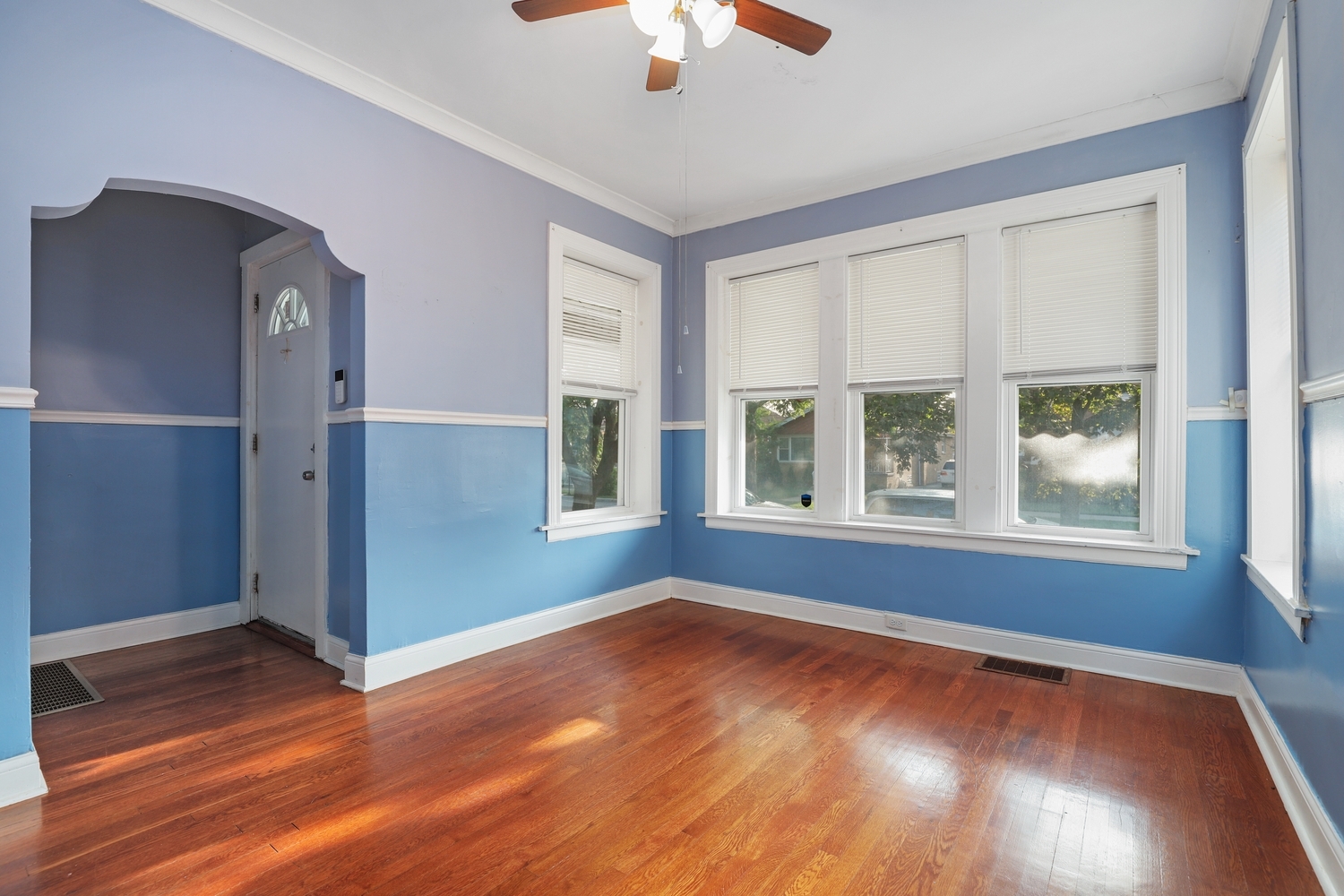 8810 S Racine Avenue, Chicago, IL