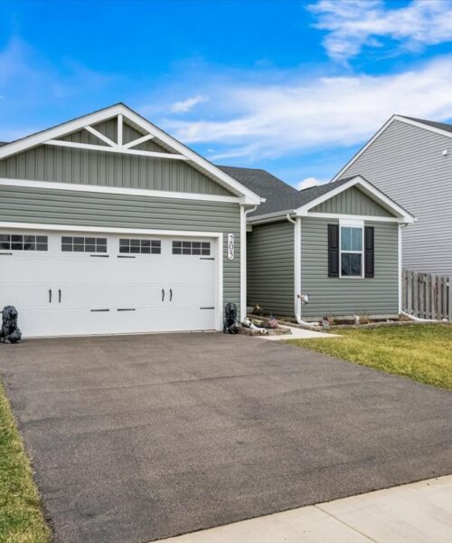 205 N Buckeye Street, Waterman, IL