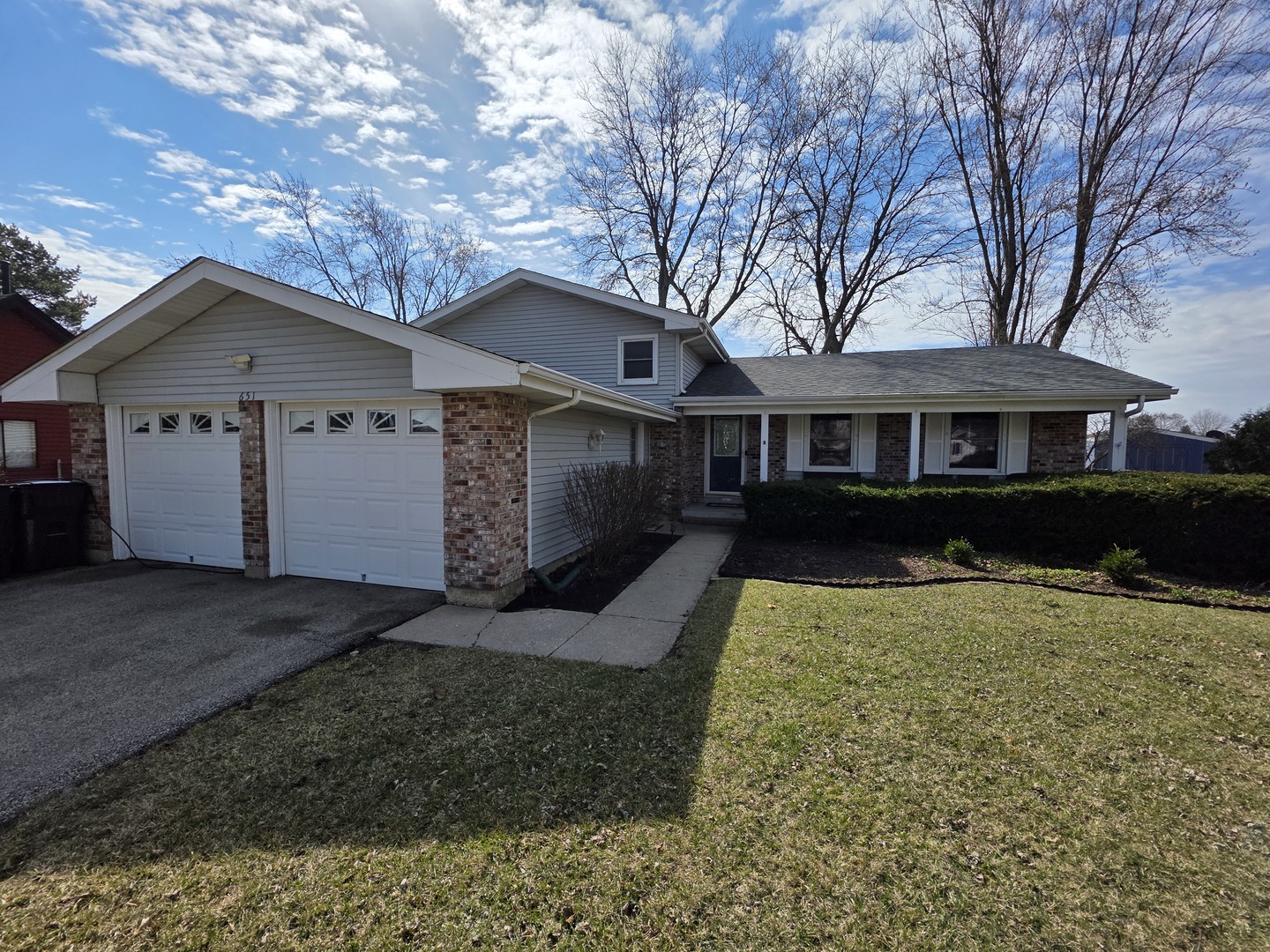 651 Dartmoor Drive, Crystal Lake, IL