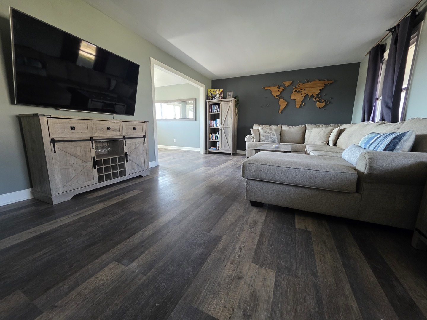 651 Dartmoor Drive, Crystal Lake, IL