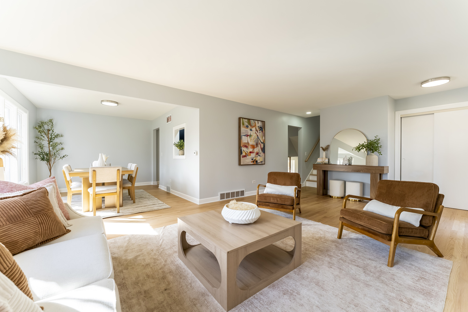 2205 Country Knoll Lane, Elgin, IL