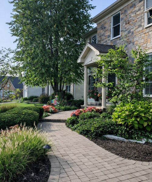 823 Columbia Circle, North Aurora, IL