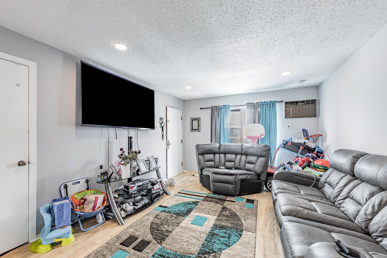 342 Klein Creek Court #5E, Carol Stream, IL