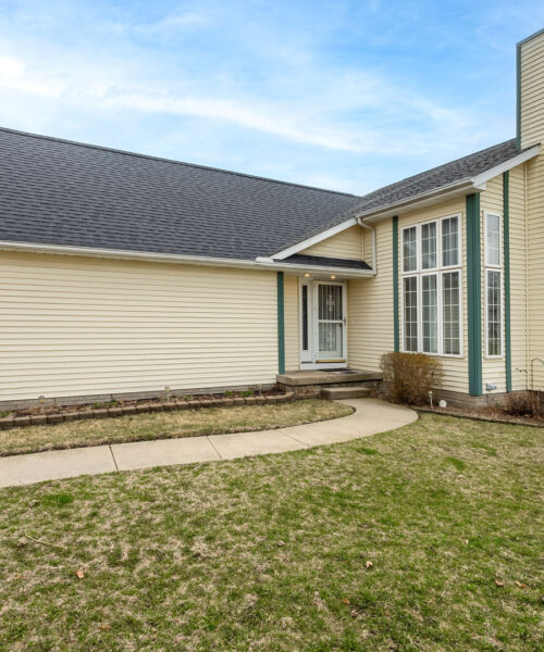 313 Sullivan Drive, Colona, IL