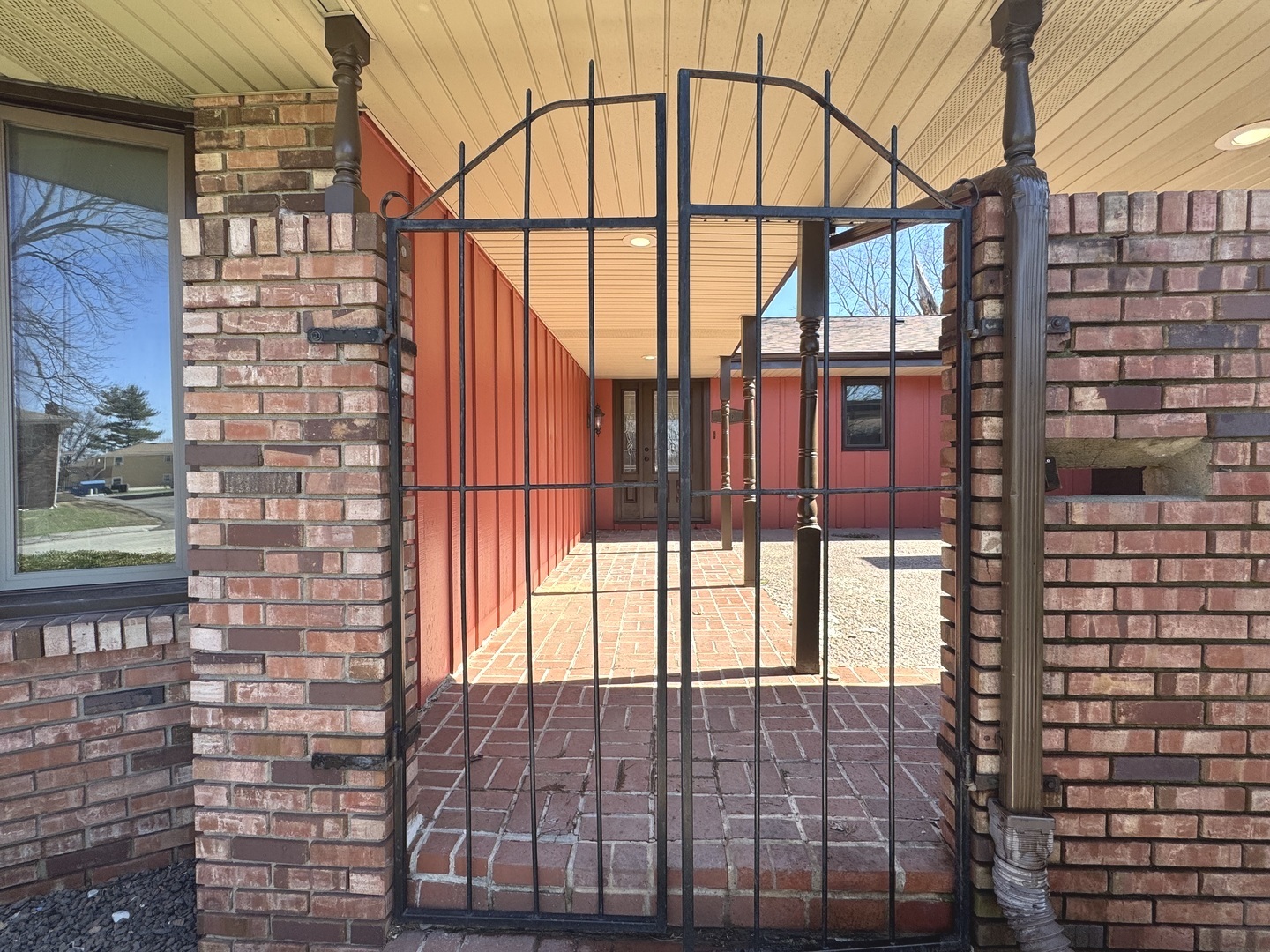 210 S Small Avenue, Kankakee, IL