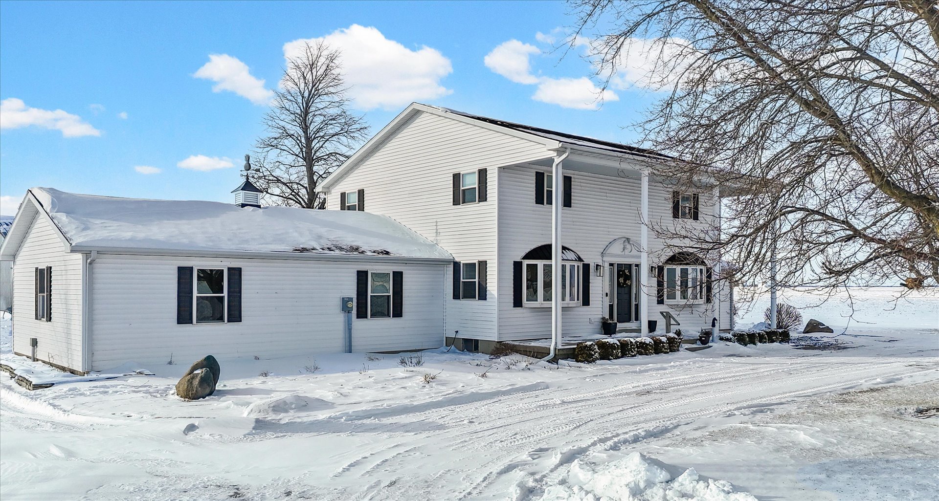 1189 County Road 200 E Road, Seymour, IL