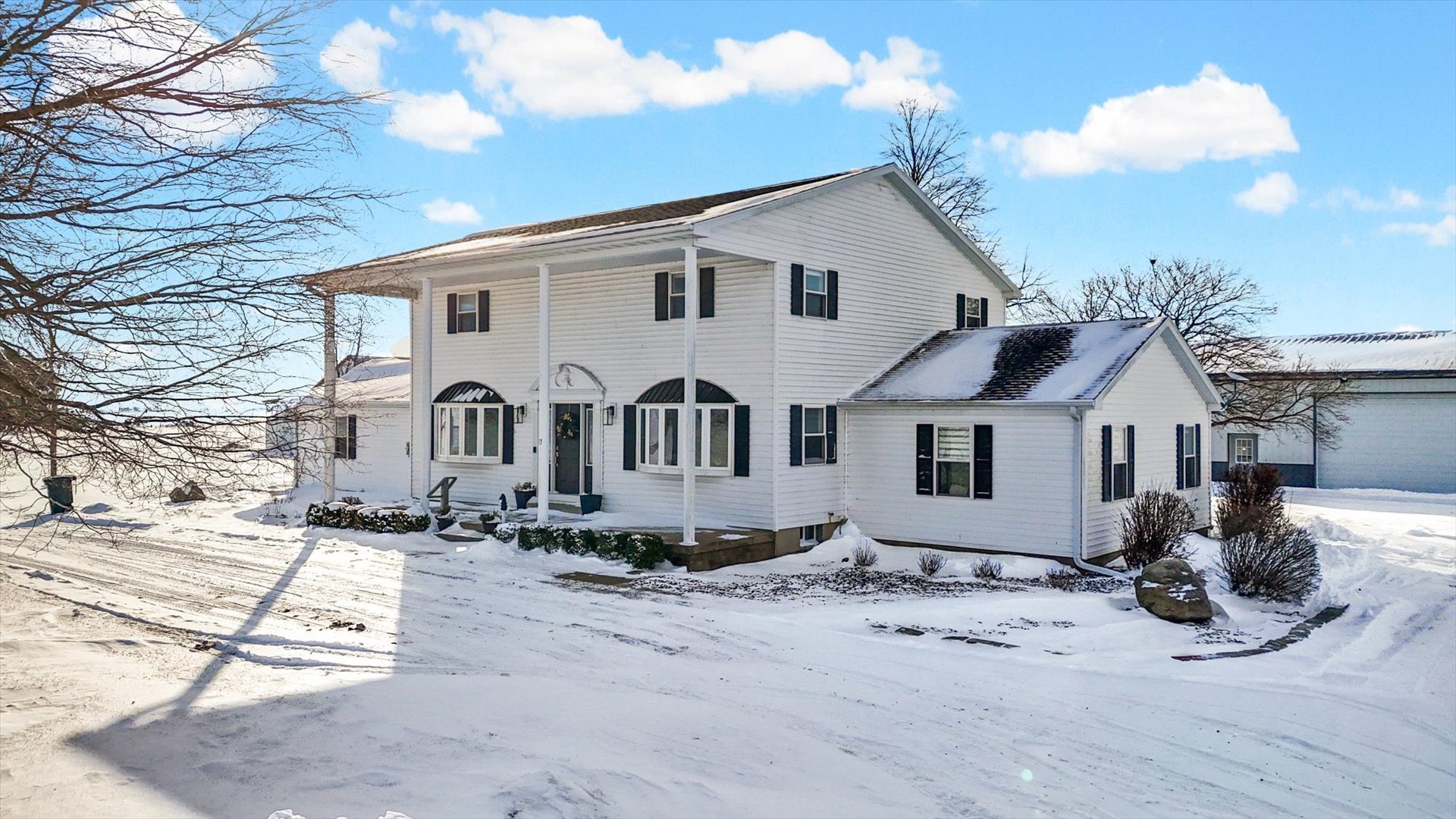 1189 County Road 200 E Road, Seymour, IL