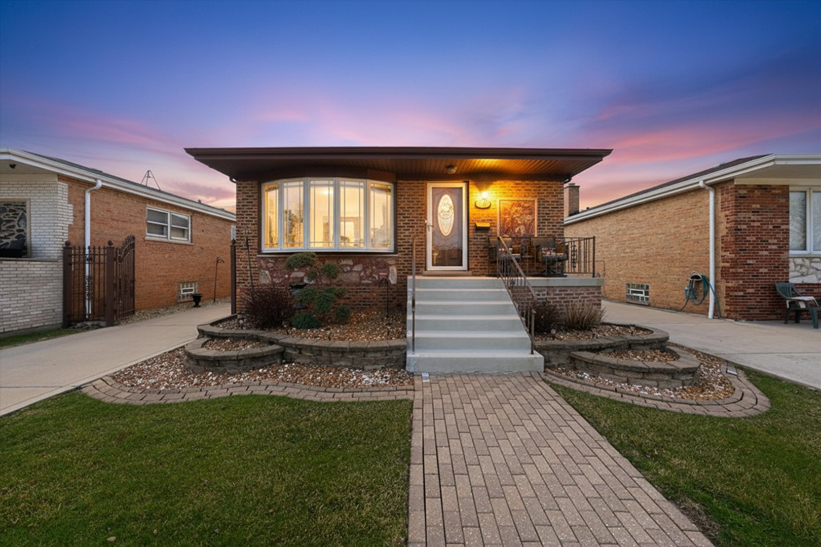 11648 S Avenue J, Chicago, IL